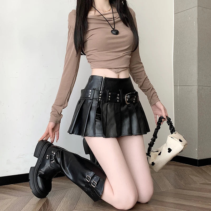 Black Grunge Doll Mini Skirt, edgy dollcore skirt with punk details for trendy DDLG fashion