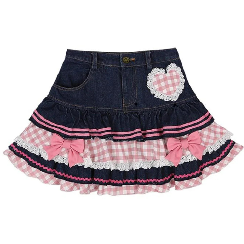 Black preppy dollcore skirt with kawaii pleats, ideal for ddlg, abdl, or edgy soft girl fashion vibes.