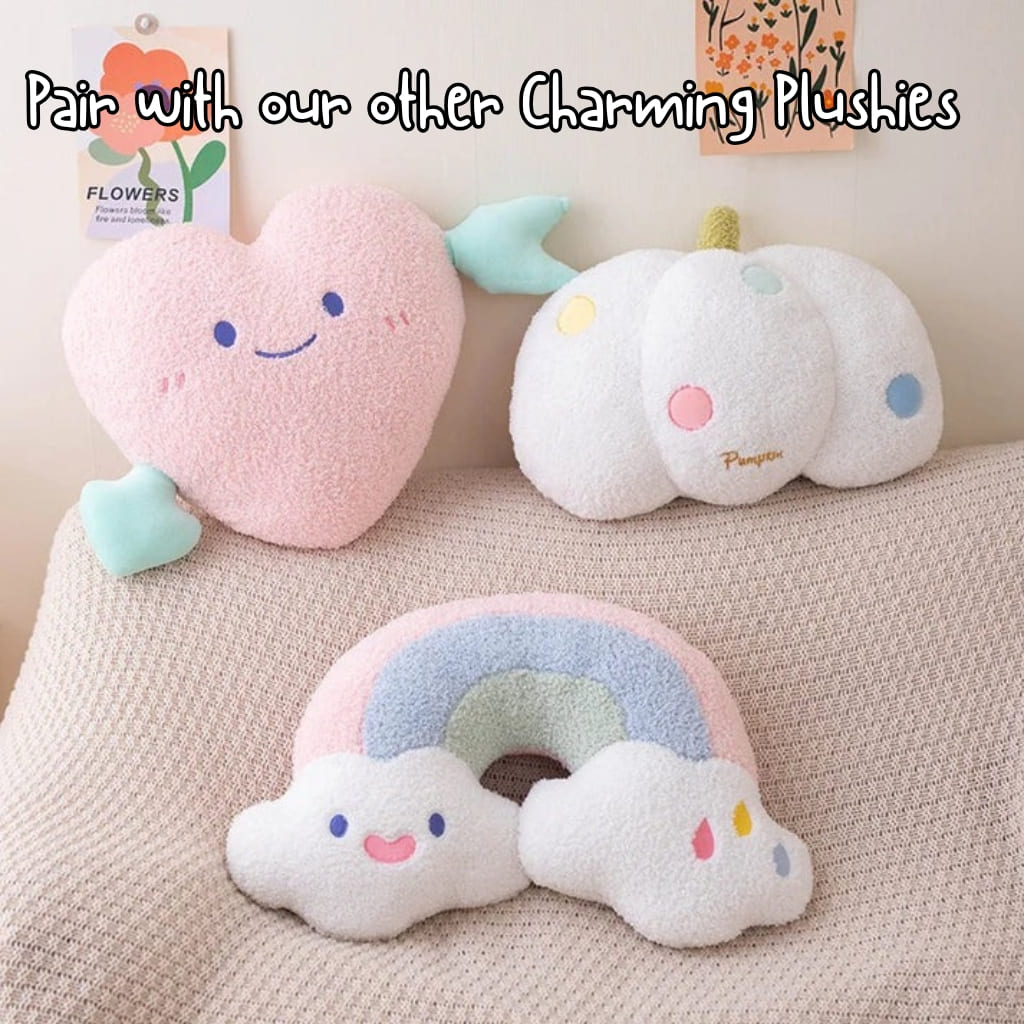 Soft kawaii heart pillow with Cupid’s arrow and smiley face, ideal for cozy bedrooms, gifts, or selfies