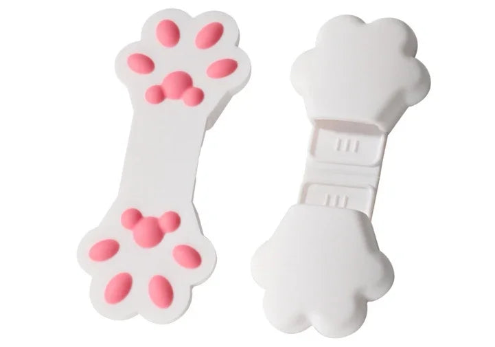 Kawaii paw style snack clip for DDLG ABDL littles and cutecore setups