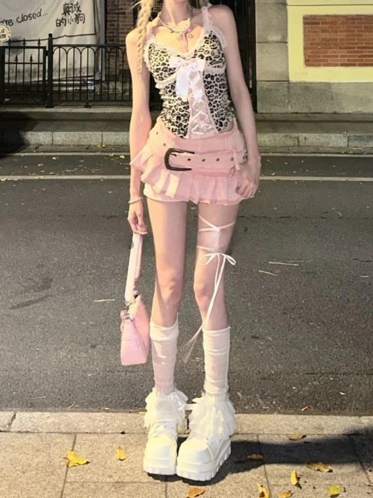 Soft pink leopard print mini skirt set for kawaii baddie fashion look