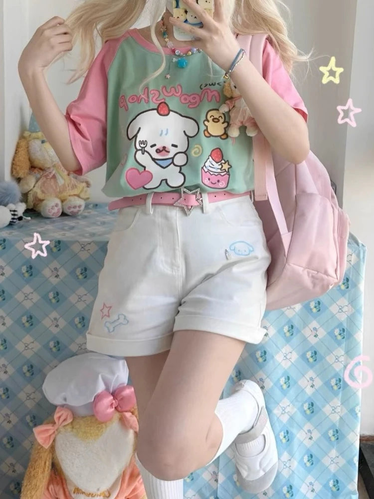 Softcore kawaii tee with bakery theme and cute kitty print