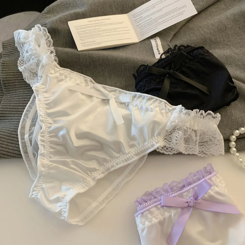 White kawaii doll panties for ddlg and abdl play, soft babygirl lingerie with pastel cutecore dollcore vibes.