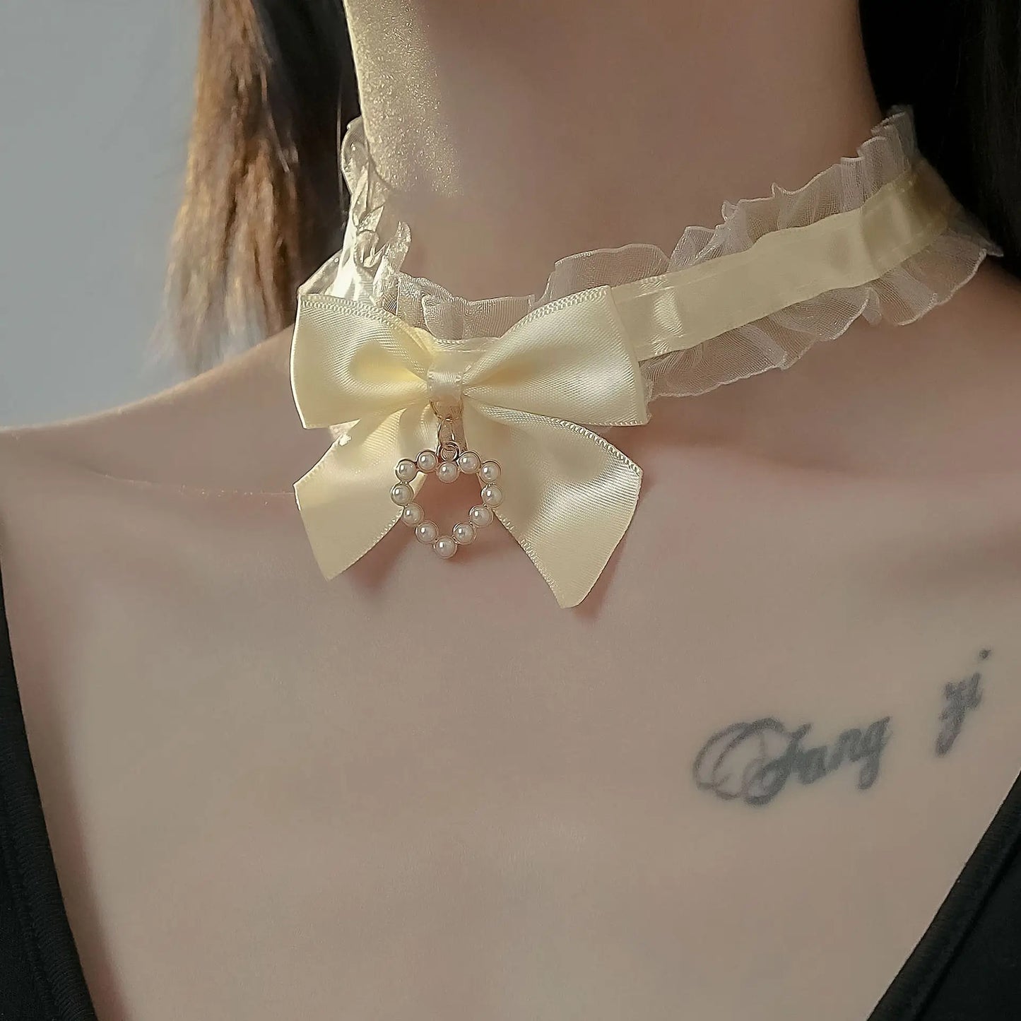 ddlg-cutecore-princess-satin-choker