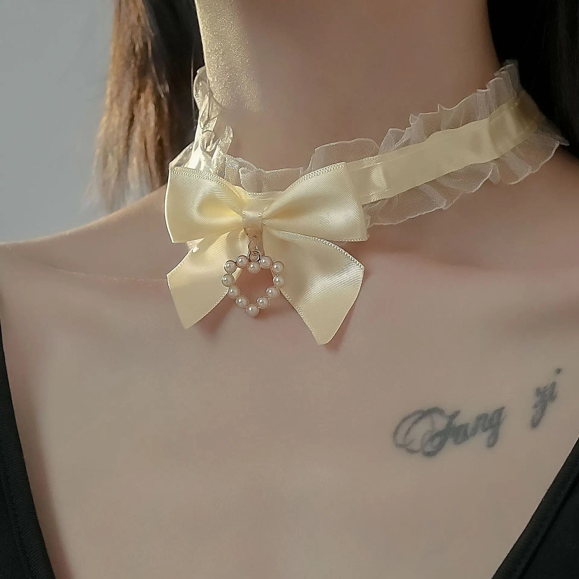 ddlg-cutecore-princess-satin-choker