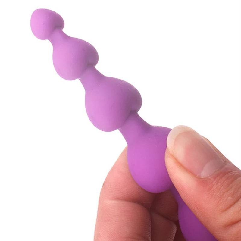 Heartbeat Skips Plug in pastel purple, 6 graduated hearts, flirty babygirl ddlg cutecore vibes, soft silicone