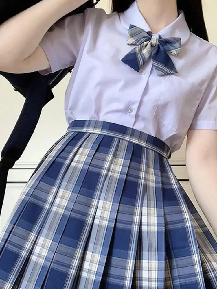 Iconic Preppy Plaid Skirt in Dark Blue, sharp pleated skirt for preppy kawaii and cutecore outfits